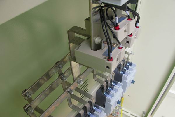 勐腊配电柜-应急照明配电柜使用对工作人员的具